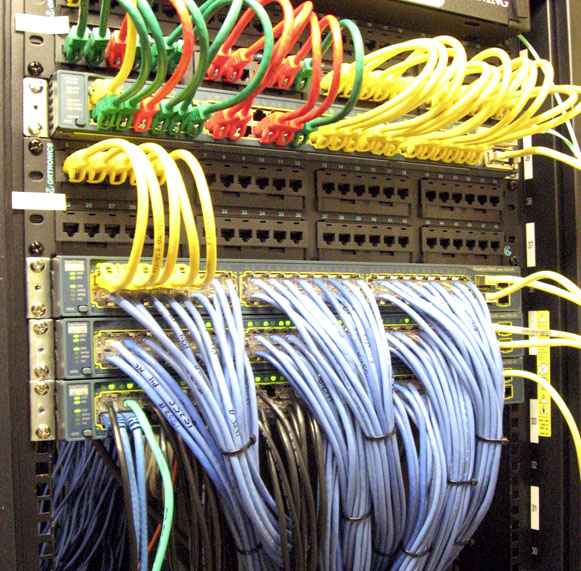 Data comm cable organizer